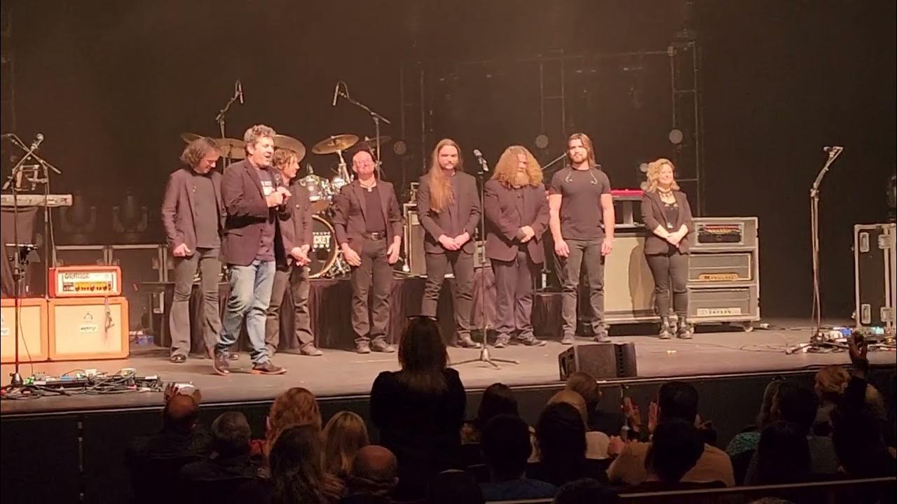Black Jacket Symphony Does Open Arms Song 4 Finally And Band black-jacket-symphony-does-open-arms-song-4-finally-and-band