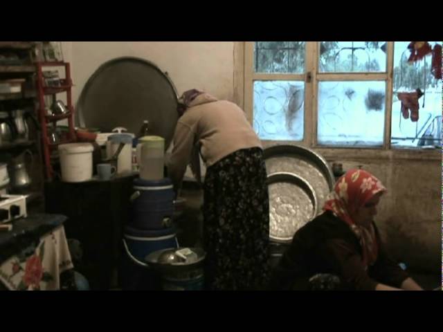 The Family That Walks on All Four