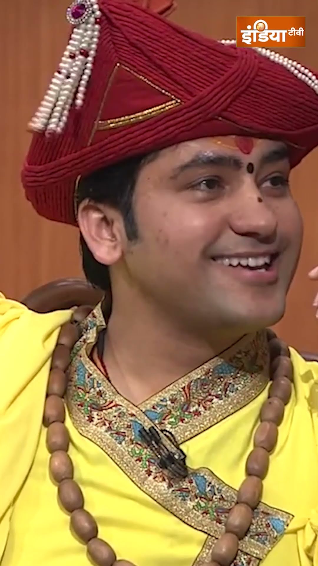 #dhirendrashastri ने कपड़ो पर दिया मजेदार जवाब #aapkiadalat #rajatsharma #indiatv