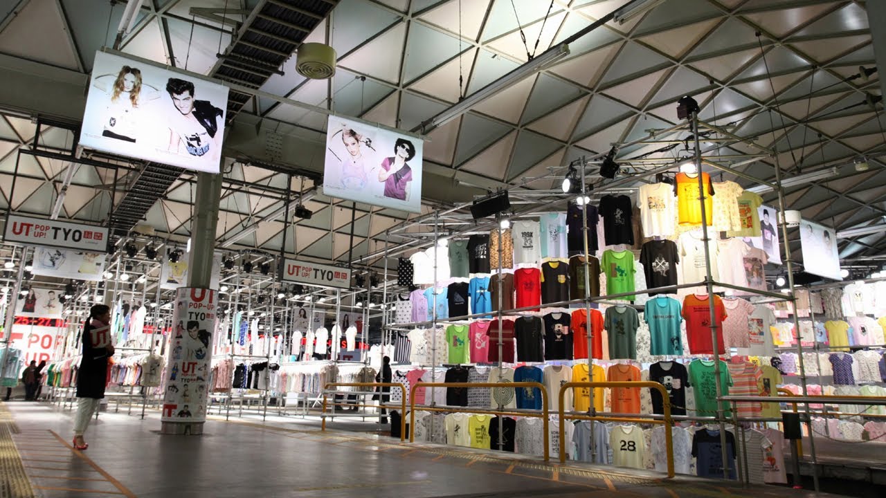 世界最大のutストア 東急東横線渋谷地上駅跡で展開 Youtube 世界最大のutストア 東急東横線渋谷地上駅跡で展開 Youtube