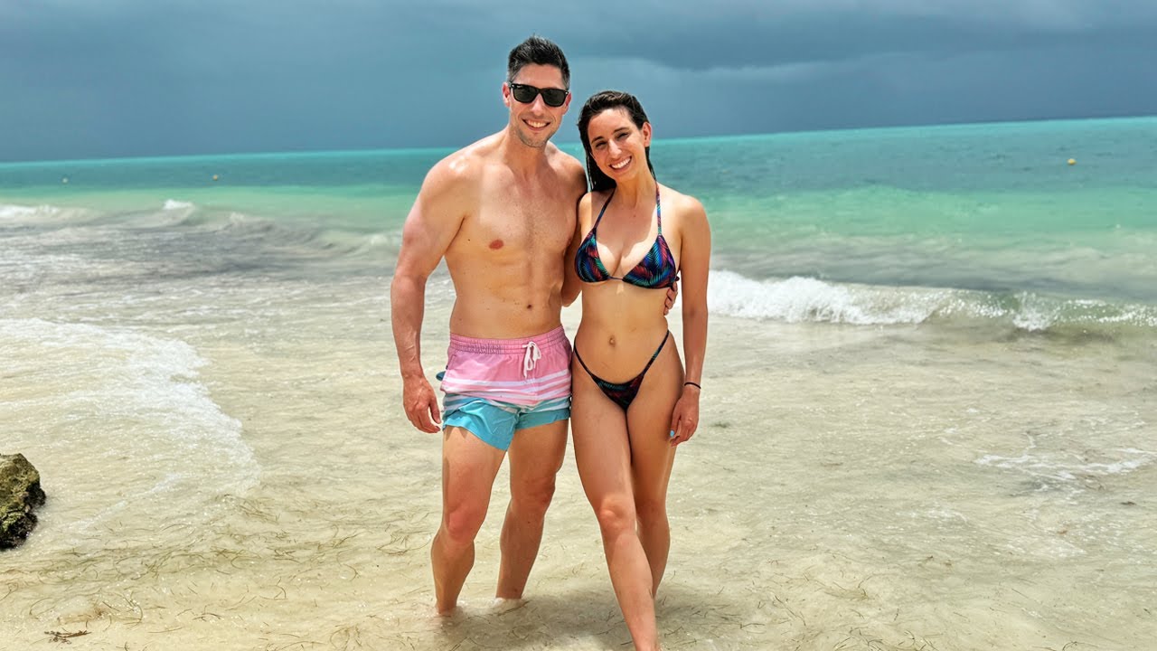Romantic Mexico Getaway with My Girlfriend!!! - YouTube(04)