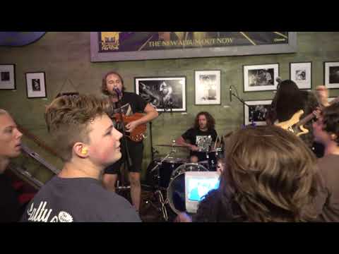 Weep Wave Live at Easy Street Records