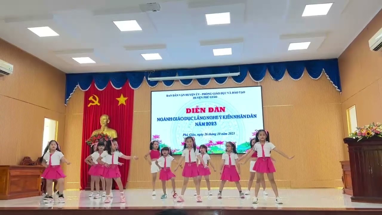 Barbie girl (phiên bản nhí phước vĩnh B )