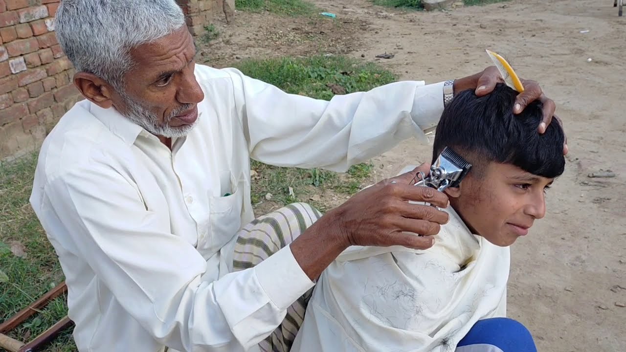 hair cutting by hand hair cutting machine | Fuji haircut by manual clipper | village life punjab |