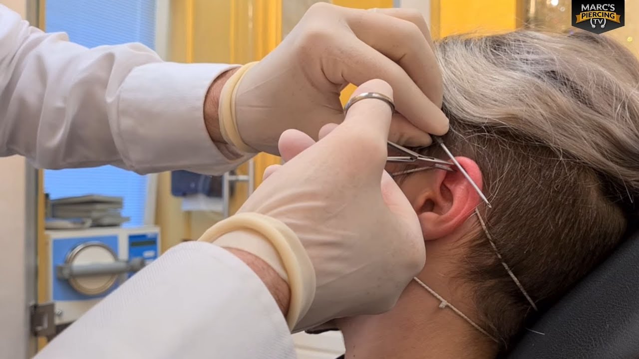 Industrial Piercing hautnah dabei MEGA Close up 💉 Marc's Piercing TV