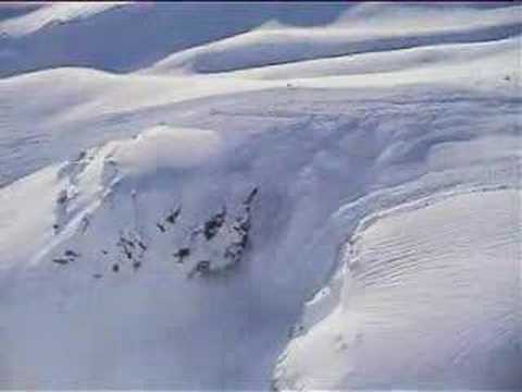 Big Avalanche at Mt Ruapeu/ NZ