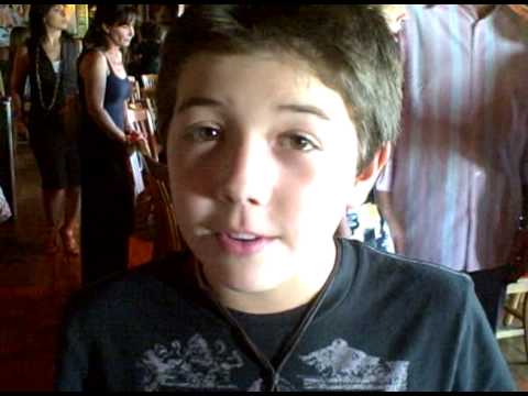 Good Luck Charlie star Bradley Perry talks to HTZ ...