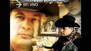 Video thumbnail of "Los Ojitos De Mi Elena - Valentin Elizalde"