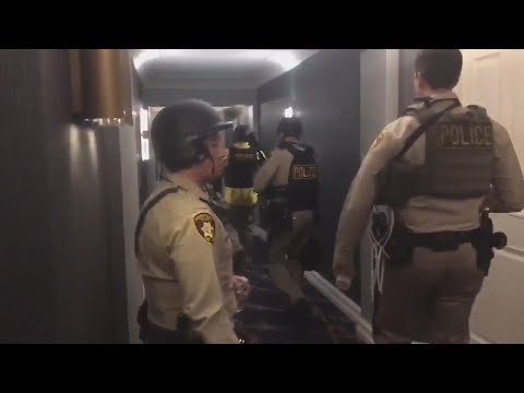 Hear How SWAT Team Closed in on Las Vegas Gunman in His Hotel Room