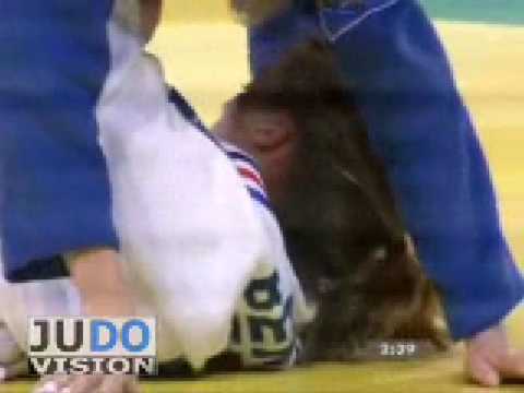 grand marnier JUDO 2009 Tournois de Paris: Frederique Jossinet (FRA) - Elena Benard (FRA)