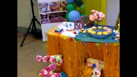 Hawaii themed 1st birthday party decorations