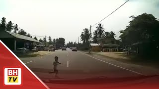 Budak lelaki dirempuh ketika melintas jalan