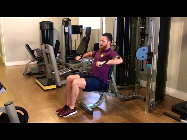 Peito - Supino Reto Sentado na Máquina - Meu Treino Perfeito