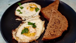 How to make a perfect fried egg like a chef 👩‍🍳!: professional fried egg for breakfast !🍳