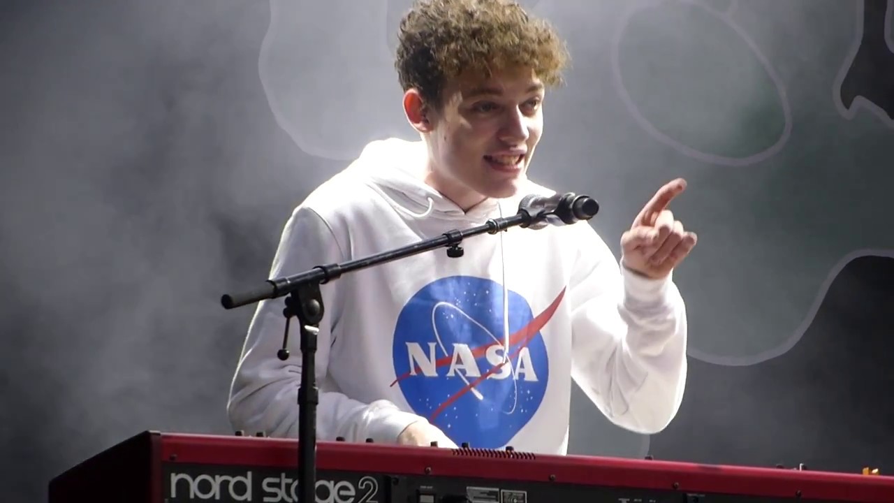 Nemo Z ndh lzli Stars In Town Schaffhausen 2017 YouTube Nemo z ndh lzli stars in town schaffhausen 2017 youtube