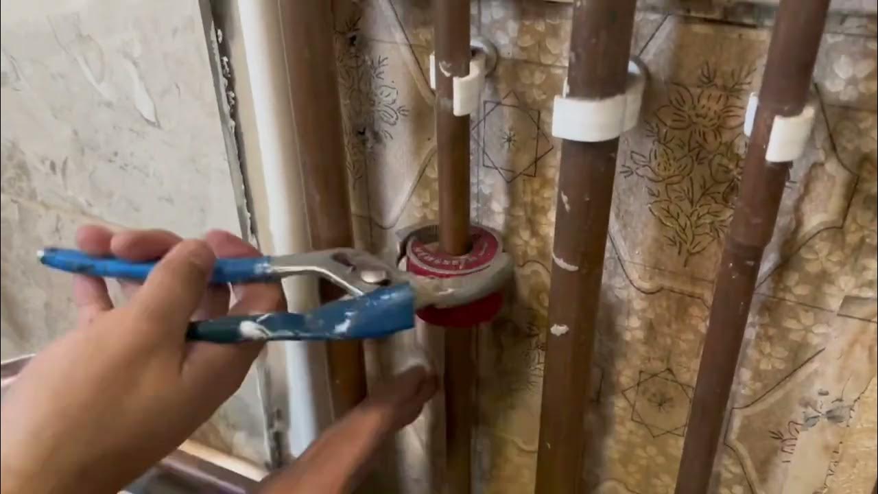 How to cut copper pipe with Rothenberger pipeslice. Cutting copper with