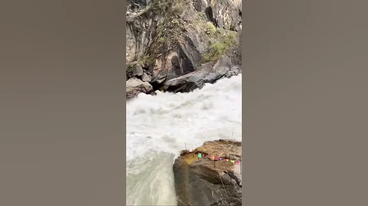This is China#Yunnan Province#Shangri-La City#Tiger Leaping Gorge Scenic Area - DayDayNews