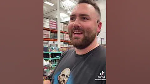 This woman planned a surprise birthday party for her husband at COSTCO 😱