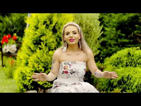 Folk Lady -