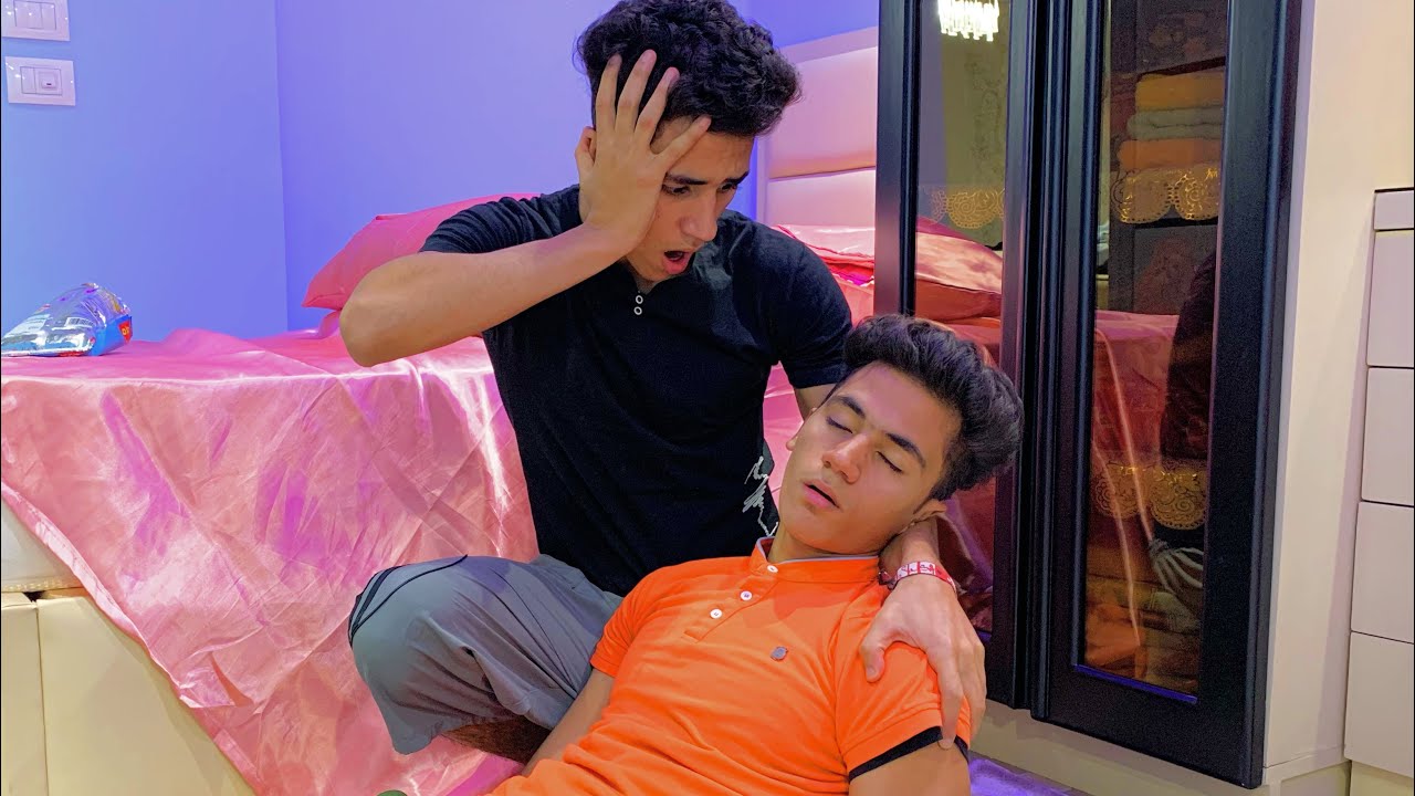 مقلب اغمي عليا ف محمد اخويا😂😈مش هتصدقو رد فعله ايه!!😳التوينز احمد ومحمد