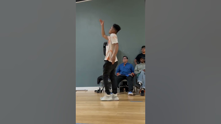 The dancing magician 🃏 🕺🏾 please share yall! Something different! #magic #dance #contortion