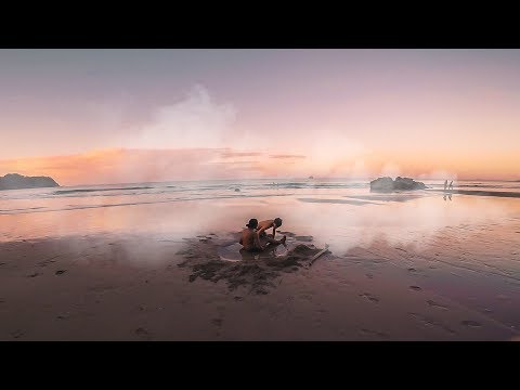 MIND BLOWING HOT WATER BEACH | New Zealand Cinematic Vlog 9