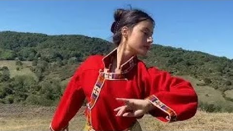 Thumbnail of Tibetan graceful dance ~  Crazy For Your Pain 《格桑拉Ge Sang La:草原歌Prairie song》