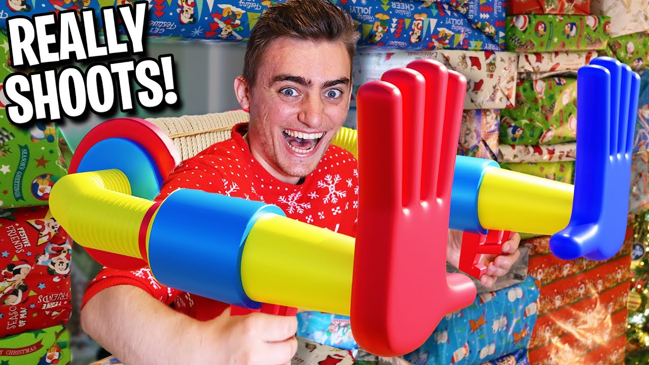 REAL WORKING GRAB PACK V2 FROM POPPY PLAYTIME! (CHRISTMAS BATTLE) 