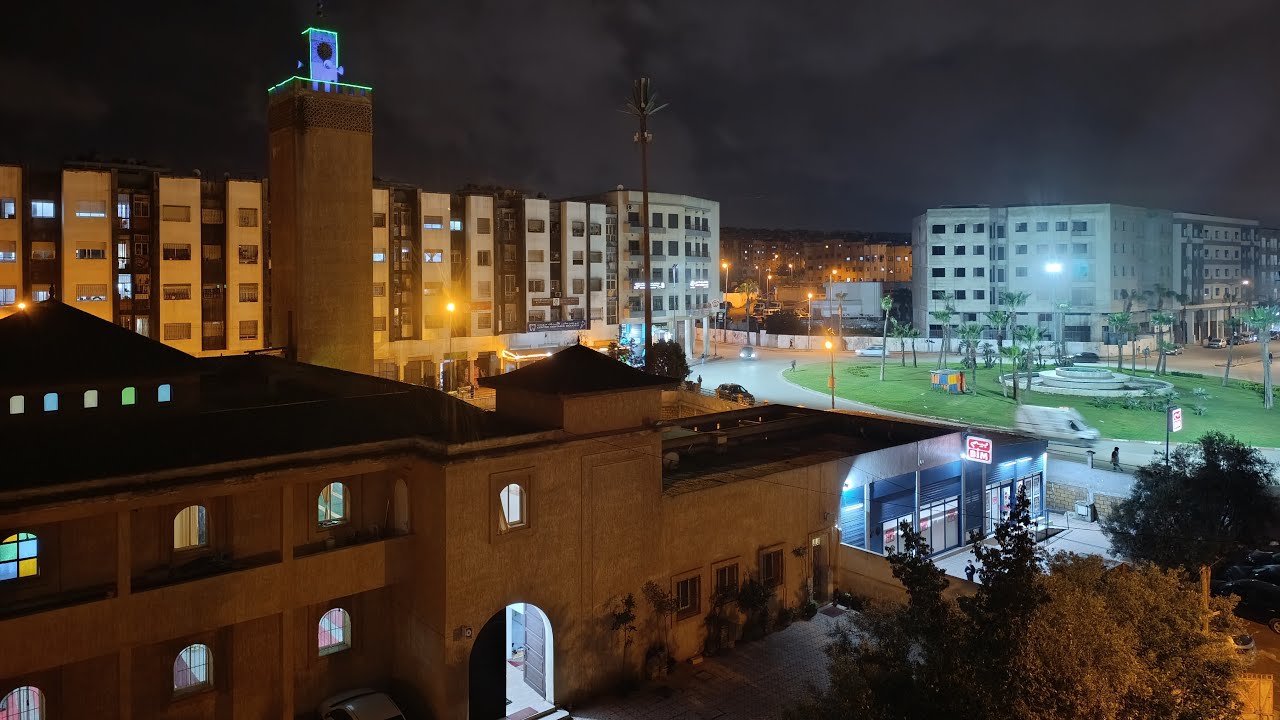 أجواء صلاة التراويح بالدار البيضاء مسجد السلام 1حي أناسي الدار البيضاء ـ تقبل الله منا ومنكم