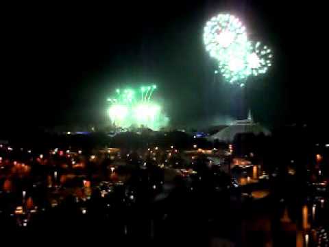Walt Disney World Magic Kingdom New Year&#039;s Eve Fireworks 12 31 2010 - YouTube