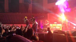 Fedez - Alfonso Signorini (eroe nazionale) live@105stadium Rimini 31/12/13