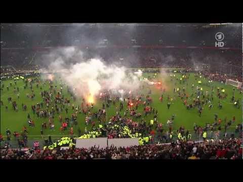 Video: Schweizer Fußballfans Werfen Controller Aus Protest Auf Das Spielfeld
