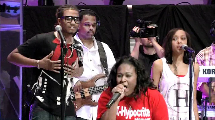 Larry Colbert: Glory of the Lord ft Tia Pittman