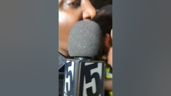 Eng. Hersi Rais wa Yanga Akifurahi Baada ya kuwafanyia Umafia Simba.