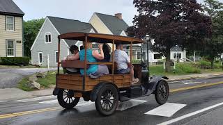 8th Annual 'Woodies in the Cove' Car Show Parade to Perkins Cove, Ogunquit, Maine by Barometer Media Video 339 views 4 years ago 4 minutes, 5 seconds