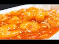 乾焼蝦仁【エビチリ】 Stir-fried shrimp with chili sauce.