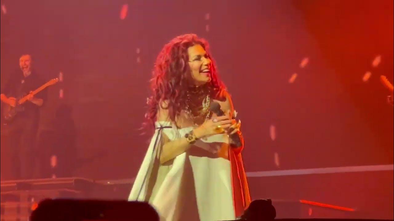 Shania Twain "Pretty Liar" Queen Of Me tour Halifax, Nova Scotia