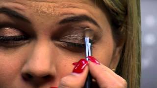 Flavia Leal - Makeup for deep eyes and protruding eyes