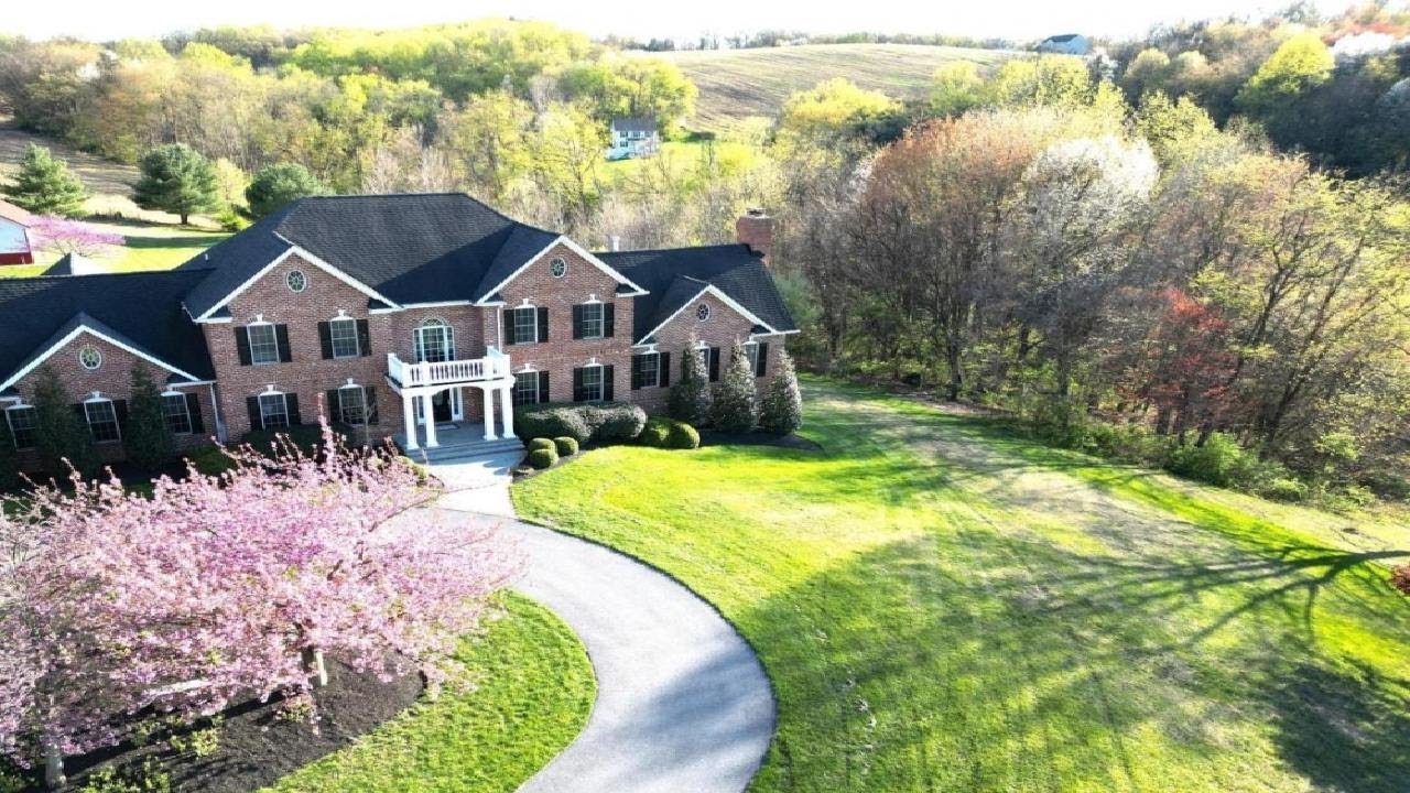 2995 SAMS CREEK ROAD, NEW WINDSOR, MD Presented by Patrick Pitrone.