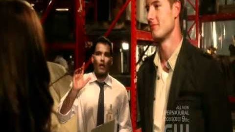 Chloe and Oliver ~Chlollie~ 10x05 (Isis) Scene