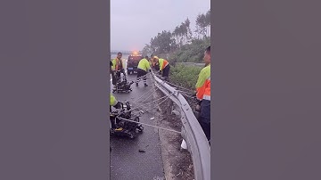 Highway Guardrail Repair: Live On-Site Craft Process