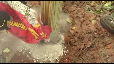 Today's Homeowner with Danny Lipford Sets Post with QUIKRETE® Fast-Setting Concrete Mix