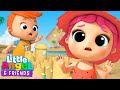 Princess Jill Makes Sandcastles at the Beach! | Little Angel And Friends Kid Songs