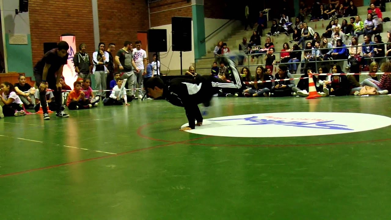 HIP HOP  SUMMIT 2015 CYPRUS - 1vs1 - bboy micro 2