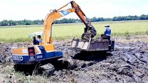 XE CUỐC MÚC ĐẤT ĐI ĐẤT LÚNG QUÁ ĐỈNH cần cẩu xáng cạp xáng dây xe xúc