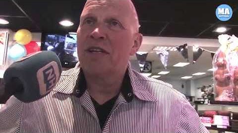 Reportage: Slager Cees Blokdijk wint met overmacht kampioenskeuring Paasveetentoonstelling Schagen