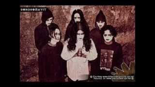 GONDHOMAYIT - Pedang Diatas Altar Pemujaan