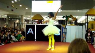 Andreea Balan - Balet - Concert Grand Arena Mall - 12.02.2011