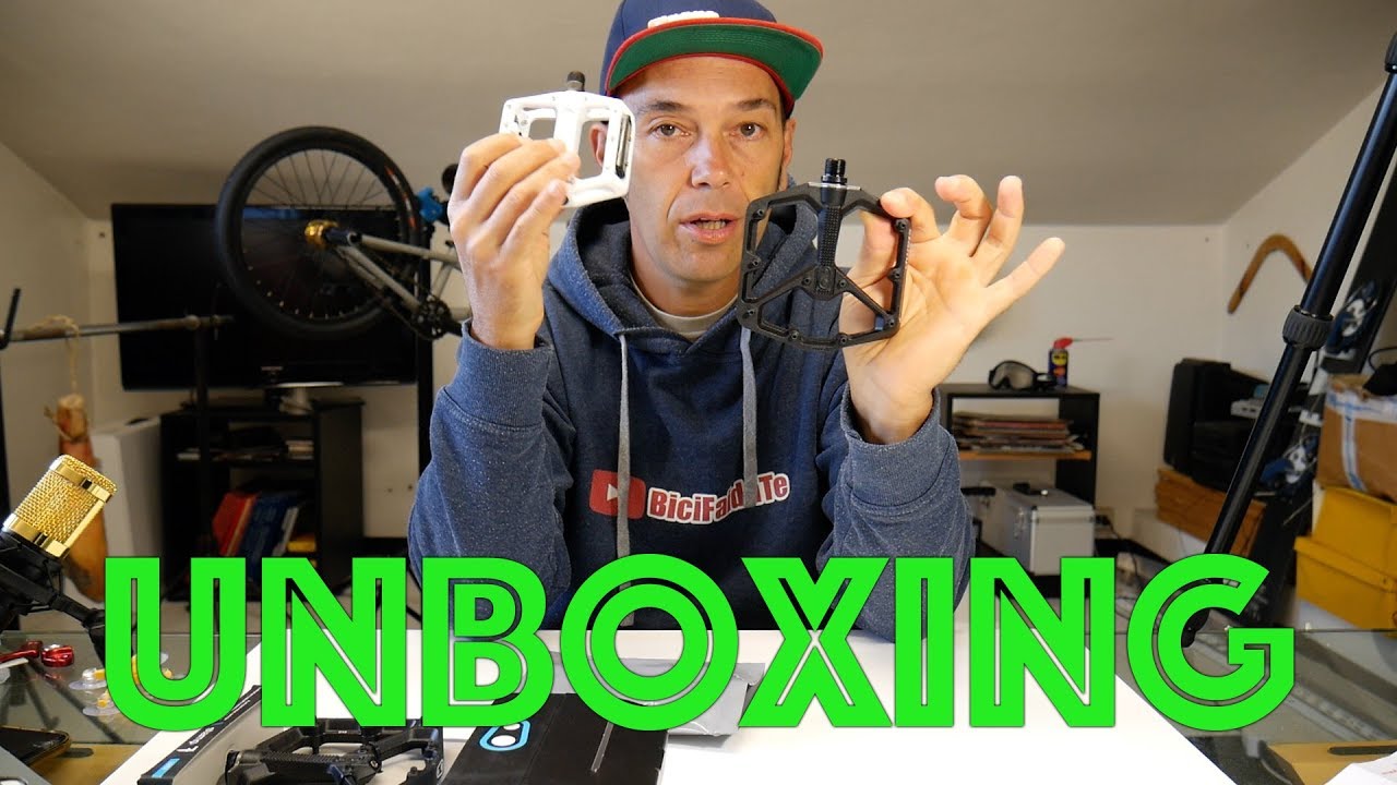 8 GADGETS E ACCESSORI PER MIGLIORARE LA NOSTRA BICI E MTB - YouTube