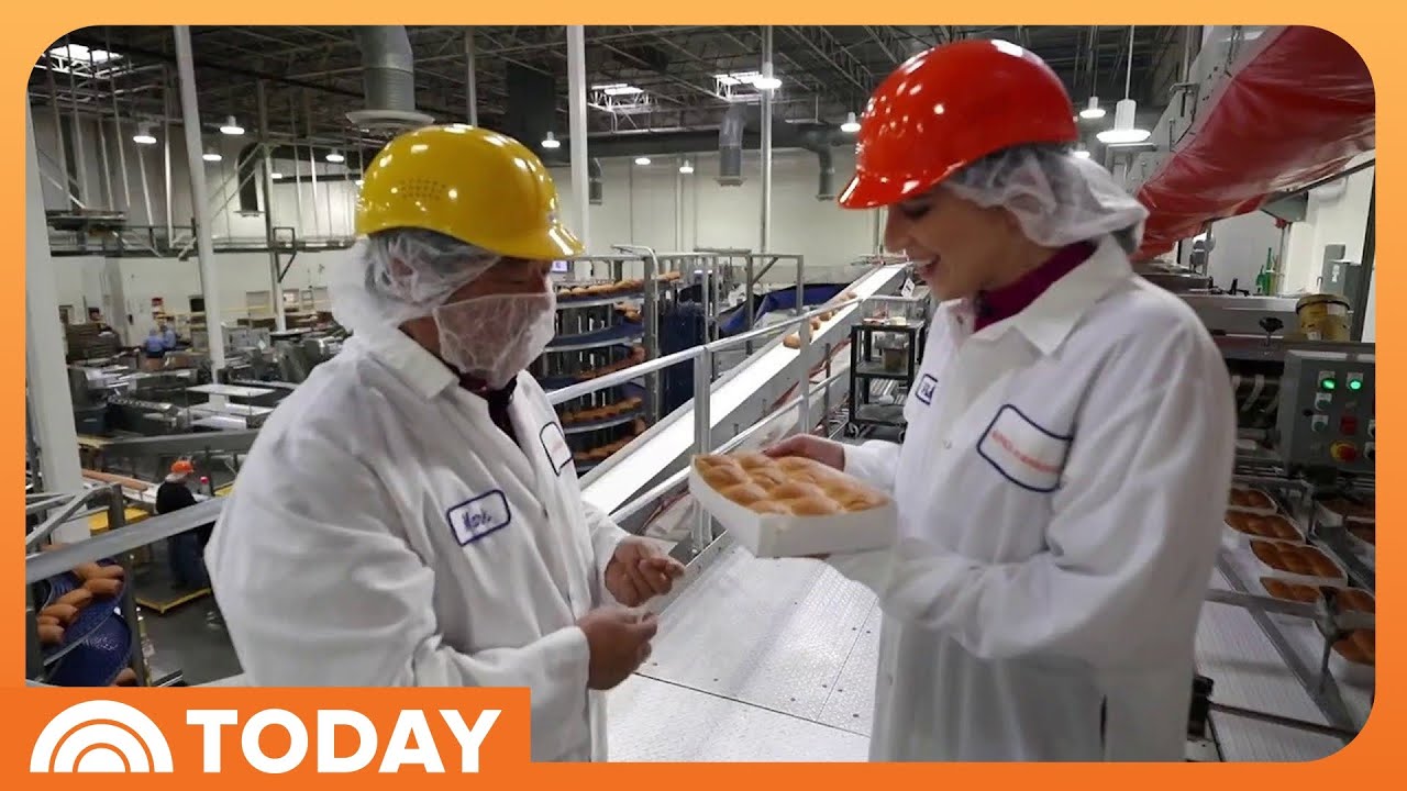 Meet the Father-Daughter Duo Behind King's Hawaiian Bread Rolls